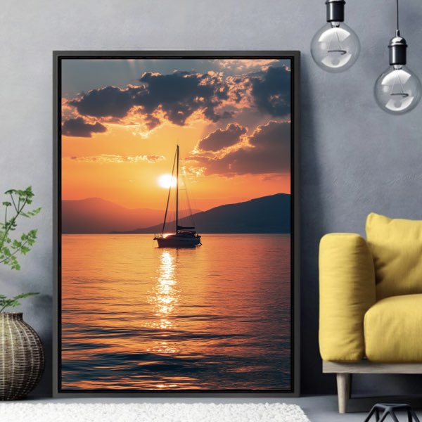 Photo de Lever de Soleil avec Yacht à l'Horizon